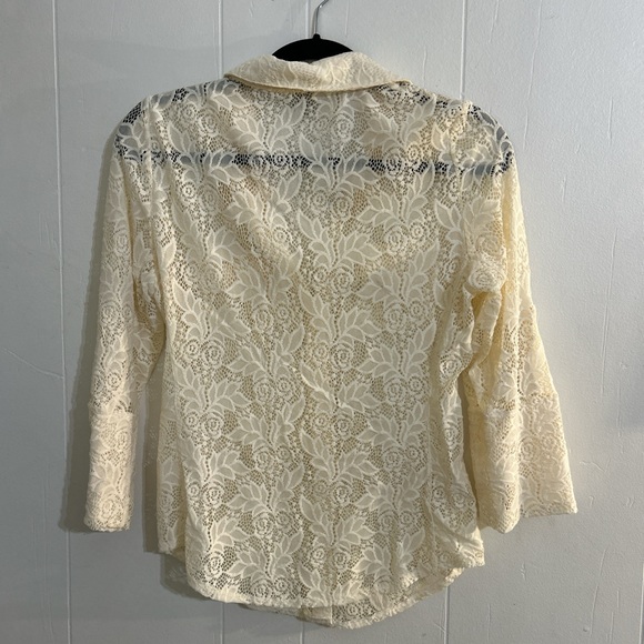 American Rag cream, lace, button up top w/ floral pattern & 3/4 sleeves - Picture 3 of 4